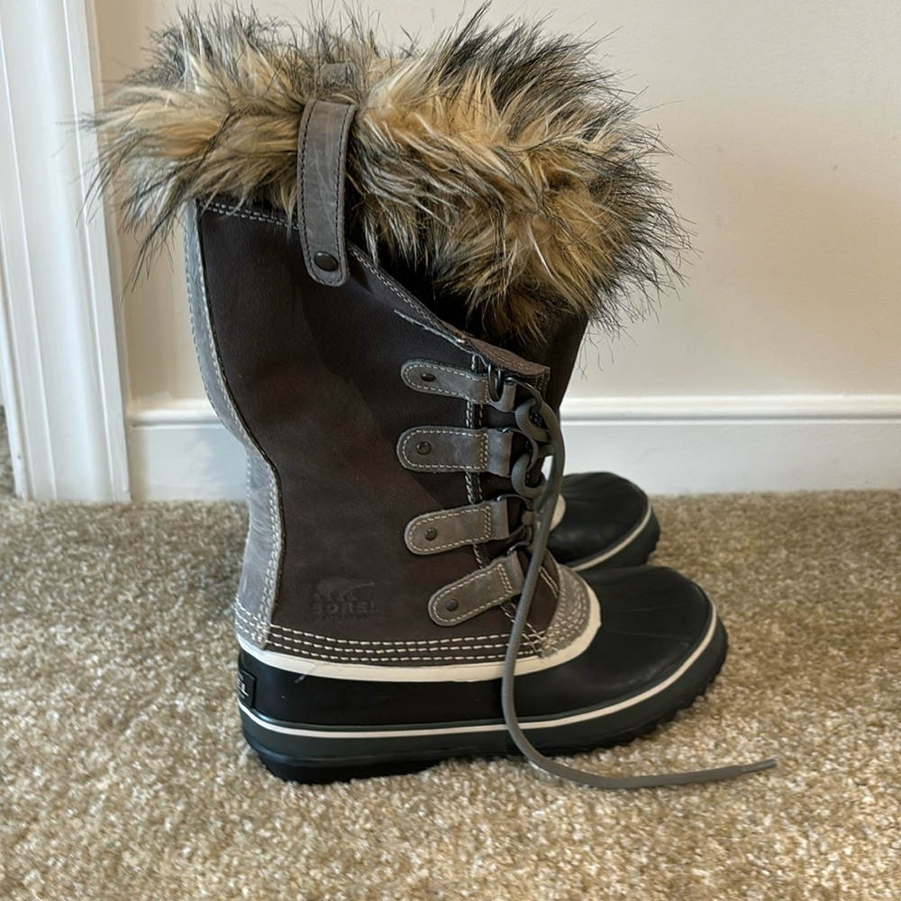 Women’s Sorel Joan of Arc Boot -Size 7
